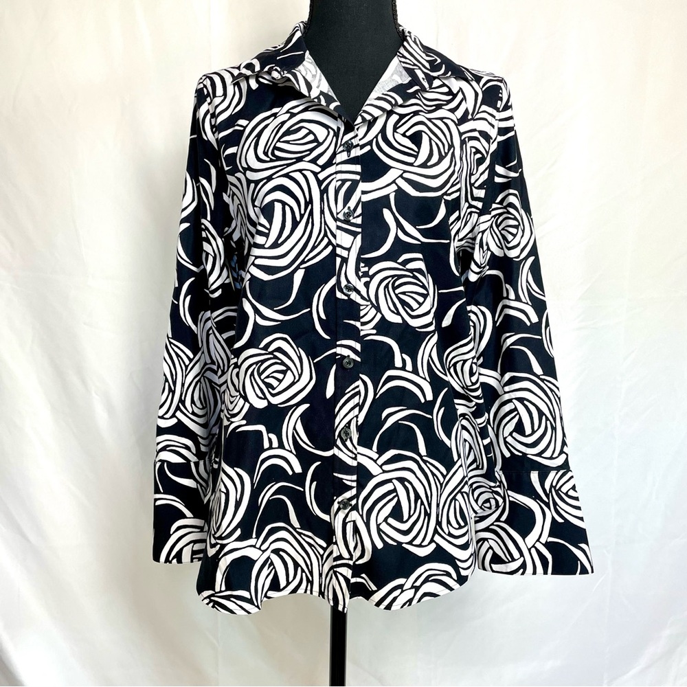 Chico’s No-Iron Chic Stretch Button Down Blouse Black White Rose Print Size 1 8